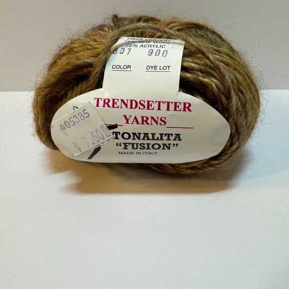 1 Cake Yarn Trendsetter Tonalita Fusion - Green - Picture 1 of 3